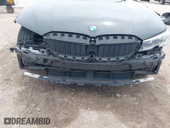 2020 BMW 3 Series 330i with VIN 3MW5R1J07L8B32129, listed as a IAAI auction lot 41858917 with 35,721 mi miles and . Bid and sale history available at DreamBid. Image 18.