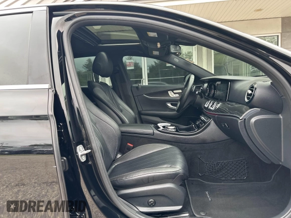 2017 Mercedes-Benz E 300 Luxury with VIN WDDZF4JB0HA036490, listed as a IAAI auction lot 42723270 with 133,703 mi miles and . Bid and sale history available at DreamBid. Image 5.