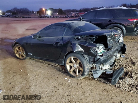 2006 Mercedes-Benz SLK 350 z VIN WDBWK56F26F120917, wystawiony jako Copart lot #43818795 z przebiegiem 202 044 mil mil oraz Szkoda całkowita • Salvage title. Historia ofert i sprzedaży dostępna na DreamBid. Obrazek 2.