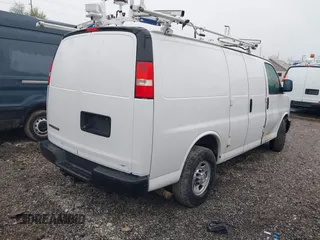 2016 Chevrolet Express Cargo Van with VIN 1GCWGAFF7G1151428, listed as a IAAI auction lot 41849380 with 124,553 mi miles. Bid and sale history available at carsss.com. Image 4.
