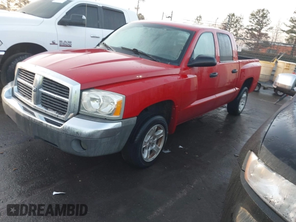 2005 Dodge Dakota SLT z VIN 1D7HE48K85S297456, wystawiony jako IAAI lot #41538482 z przebiegiem 192 229 mil mil oraz . Historia ofert i sprzedaży dostępna na DreamBid. Obrazek 2.