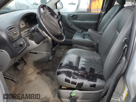 2007 Chrysler Town & Country Touring with VIN 2A4GP54L67R242653, listed as a Copart auction lot 89181795 with 176,342 mi miles and Salvage Title. Bid and sale history available at DreamBid. Image 7.