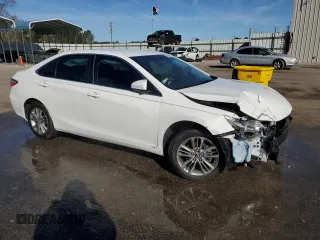 2015 Toyota Camry XLE with VIN 4T1BF1FK6FU112580, listed as a Copart auction lot 41678295 with 45,112 mi miles and Salvage Title. Bid and sale history available at carsss.com. Image 4.