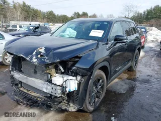 2024 Toyota Grand Highlander XLE with VIN 5TDAAAB52RS031096, listed as a IAAI auction lot 41673602 with 13,858 mi miles. Bid and sale history available at carsss.com. Image 17.