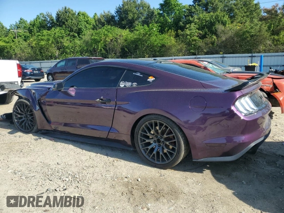 2019 Ford Mustang GT z VIN 1FA6P8CF8K5121018, wystawiony jako Copart lot #56198115 z przebiegiem 59 982 mil mil oraz Szkody całkowita. Historia ofert i sprzedaży dostępna na DreamBid. Obrazek 2.