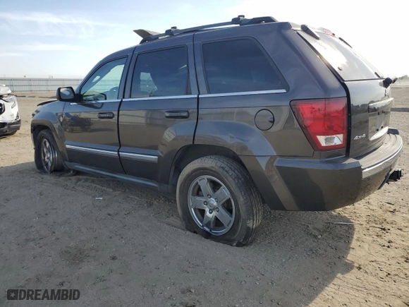2005 Jeep Grand Cherokee Limited with VIN 1J8HR58235C662715, listed as a Copart auction lot 53283215 with 110,311 mi miles and Salvage Title. Bid and sale history available at carsss.com. Image 2.