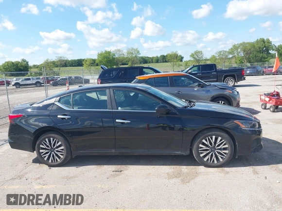 2024 Nissan Altima SV with VIN 1N4BL4DV9RN388218, listed as a IAAI auction lot 42670071 with 33,247 mi miles and . Bid and sale history available at DreamBid. Image 13.