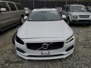 2018 Volvo S90 Momentum z VIN LVY982MK2JP016810, wystawiony jako Copart lot #49977074 z przebiegiem 67 685 mil mil oraz Szkody całkowita. Historia ofert i sprzedaży dostępna na DreamBid. Obrazek 5.