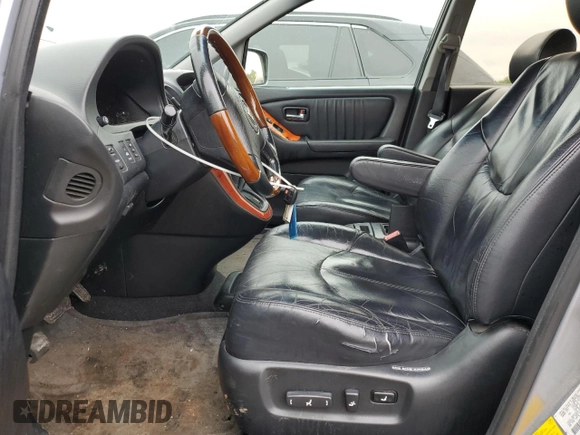 2002 Lexus RX 300 with VIN JTJHF10U720284642, listed as a Copart auction lot 73081784 with 234,820 mi miles and Clean Title. Bid and sale history available at carsss.com. Image 7.