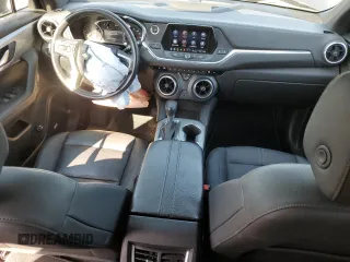 2022 Chevrolet Blazer LT z VIN 3GNKBJRS7NS208946, wystawiony jako Copart lot #54530475 z przebiegiem 27 569 mil mil oraz Szkody całkowita. Historia ofert i sprzedaży dostępna na DreamBid. Obrazek 8.