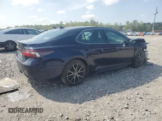 2022 Toyota Camry SE with VIN 4T1T11AK7NU651525, listed as a Copart auction lot 51455935 with 81,118 mi miles and Salvage Title. Bid and sale history available at carsss.com. Image 3.