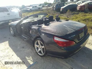 2013 Mercedes-Benz SL 550 z VIN WDDJK7DA6DF021115, wystawiony jako IAAI lot #36010432 z przebiegiem 61 898 mil mil oraz . Historia ofert i sprzedaży dostępna na DreamBid. Obrazek 3.