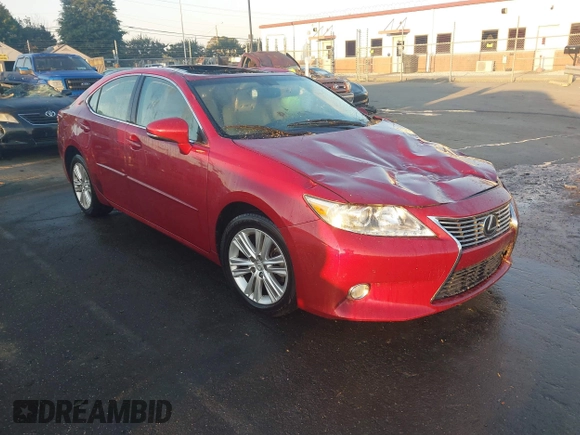 2014 Lexus ES 330 z VIN JTHBK1GGXE2113007, wystawiony jako IAAI lot #40591856 z przebiegiem 121 388 mil mil oraz . Historia ofert i sprzedaży dostępna na DreamBid. Obrazek 1.
