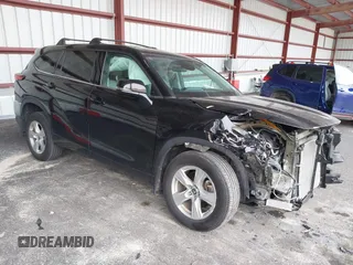 2022 Toyota Highlander LE with VIN 5TDBZRBH7NS240883, listed as a IAAI auction lot 40713152 with 24,374 mi miles and . Bid and sale history available at DreamBid. Image 1.