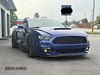 2015 Ford Mustang GT z VIN 1FA6P8CF1F5379225, wystawiony jako Copart lot #60936455 z przebiegiem 91 169 mil mil oraz Czysty tytuł • Clean title. Historia ofert i sprzedaży dostępna na DreamBid. Obrazek 1.