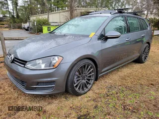 2017 Volkswagen Golf SportWagen S with VIN 3VWU17AUXHM532015, listed as a IAAI auction lot 41800500 with 81,694 mi miles. Bid and sale history available at carsss.com. Image 1.