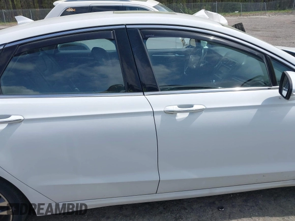 2019 Ford Fusion Titanium with VIN 3FA6P0D91KR140260, listed as a IAAI auction lot 41931629 with 95,207 mi miles. Bid and sale history available at carsss.com. Image 13.