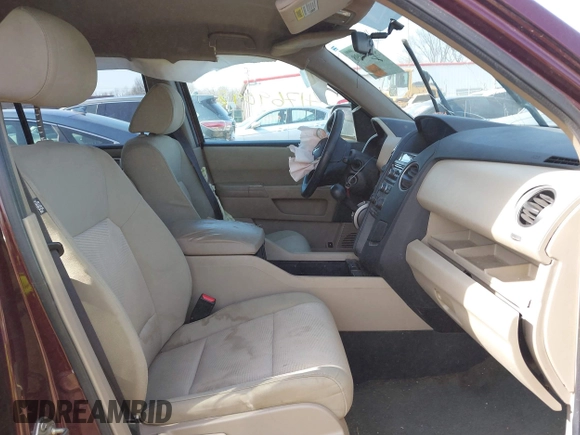 2014 Honda Pilot LX with VIN 5FNYF4H29EB031593, listed as a IAAI auction lot 41769098 with 153,401 mi miles and . Bid and sale history available at carsss.com. Image 5.