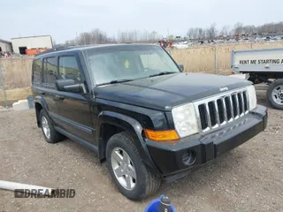 2007 Jeep Commander Sport with VIN 1J8HG48K17C651084, listed as a IAAI auction lot 42064395 with 212,057 mi miles. Bid and sale history available at carsss.com. Image 1.