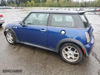 2004 MINI Cooper Hardtop S with VIN WMWRE33434TD88211, listed as a Copart auction lot 52199975 with 0 mi miles and Clean Title. Bid and sale history available at carsss.com. Image 2.