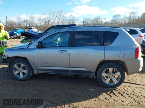 2017 Jeep Compass High Altitude with VIN 1C4NJDEBXHD113351, listed as a IAAI auction lot 41673188 with 59,752 mi miles. Bid and sale history available at carsss.com. Image 14.