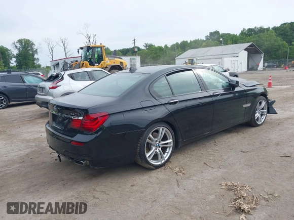 2015 BMW 7 Series 740i с VIN WBAYA6C54FGK16411, выставлен на аукционе IAAI как лот 42332689 с пробегом 59 153 миль миль и . История ставок и продаж доступна на DreamBid. Изображение 4.