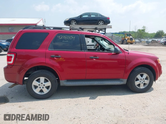 2010 Ford Escape XLT z VIN 1FMCU9D78AKA34458, wystawiony jako IAAI lot #42481104 z przebiegiem 134 755 mil mil oraz . Historia ofert i sprzedaży dostępna na DreamBid. Obrazek 14.
