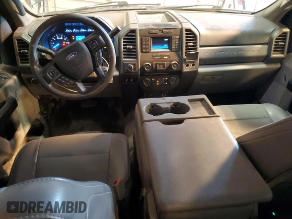 2018 Ford F-250 XL with VIN 1FT7X2A67JEB39698, listed as a Copart auction lot 44161425 with 245,655 mi miles and Salvage title. Bid and sale history available at DreamBid. Image 8.