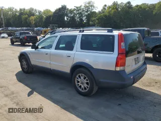 2004 Volvo V70 XC70 with VIN YV1SZ59H141132599, listed as a Copart auction lot 71040384 with 96,438 mi miles and Salvage Title. Bid and sale history available at carsss.com. Image 2.