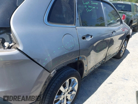 2015 Jeep Cherokee Limited with VIN 1C4PJLDB4FW584952, listed as a IAAI auction lot 42027257 with 146,198 mi miles and . Bid and sale history available at DreamBid. Image 6.