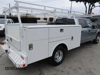 2022 Ford F-350 with VIN 1FD8W3GN5NEF58887, listed as a Copart auction lot 59009105 with 13,238 mi miles and Salvage title. Bid and sale history available at DreamBid. Image 3.