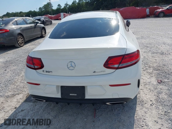 2018 Mercedes-Benz C 300 с VIN WDDWJ4KB1JF748595, выставлен на аукционе IAAI как лот 40413383 с пробегом 58 112 миль миль и . История ставок и продаж доступна на DreamBid. Изображение 16.