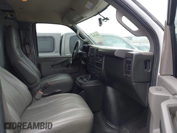 2023 GMC Savana Cargo with VIN 1GTW7AFP1P1106073, listed as a IAAI auction lot 41643963 with 57,807 mi miles. Bid and sale history available at carsss.com. Image 5.