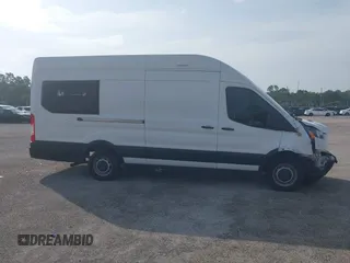 2022 Ford Transit Cargo с VIN 1FTBR3X87NKA74815, выставлен на аукционе IAAI как лот 42323910 с пробегом 57 064 миль миль и . История ставок и продаж доступна на DreamBid. Изображение 12.