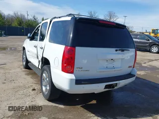 2011 GMC Yukon SLE with VIN 1GKS2AE01BR351651, listed as a IAAI auction lot 41942032 with 337,165 mi miles. Bid and sale history available at carsss.com. Image 3.