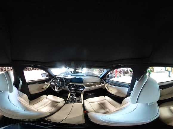 2019 BMW 5 Series 540i with VIN WBAJE5C52KWW10554, listed as a IAAI auction lot 42585059 with 71,082 mi miles and . Bid and sale history available at DreamBid. Image 18.
