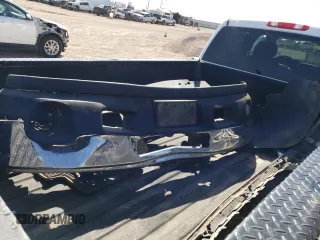 2012 GMC Sierra 3500HD SRW SLE z VIN 1GT423C80CF202840, wystawiony jako Copart lot #73801354 z przebiegiem 187 849 mil mil oraz Szkody całkowita. Historia ofert i sprzedaży dostępna na DreamBid. Obrazek 12.