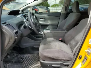 2013 Toyota Prius Two with VIN JTDZN3EU7D3257151, listed as a Copart auction lot 56364445 with 380,553 mi miles and Clean Title. Bid and sale history available at DreamBid. Image 7.