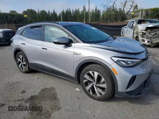 2023 Volkswagen ID.4 Pro with VIN 1V2CMPE88PC032582, listed as a Copart auction lot 48136625 with 21,079 mi miles and Salvage Title. Bid and sale history available at DreamBid. Image 4.