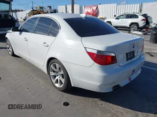 2006 BMW 5 Series 525i with VIN WBANE53516CK84092, listed as a IAAI auction lot 41593364 with 177,580 mi miles. Bid and sale history available at carsss.com. Image 3.