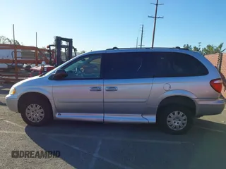 2007 Chrysler Town & Country LWB LX with VIN 2A4GP44R87R352599, listed as a IAAI auction lot 41333800 with 222,417 mi miles. Bid and sale history available at carsss.com. Image 6.