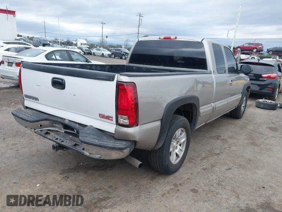 2000 Chevrolet Silverado 1500 with VIN 2GCEC19V8Y1302122, listed as a IAAI auction lot 41492913 with 1 mi miles. Bid and sale history available at carsss.com. Image 4.