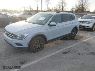 2018 Volkswagen Tiguan SEL with VIN 3VV3B7AX7JM195624, listed as a IAAI auction lot 41308188 with 96,698 mi miles. Bid and sale history available at carsss.com. Image 17.