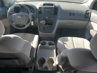 2006 Kia Sedona LX with VIN KNDMB233X66049953, listed as a Copart auction lot 76672044 with 126,837 mi miles and Salvage Title. Bid and sale history available at carsss.com. Image 8.