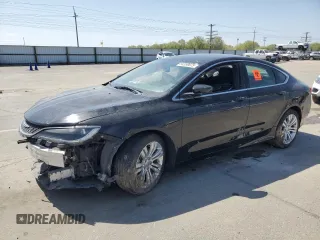 2015 Chrysler 200 Limited z VIN 1C3CCCAB4FN563946, wystawiony jako Copart lot #54359875 z przebiegiem Nie podano mil oraz Szkody całkowita. Historia ofert i sprzedaży dostępna na DreamBid. Obrazek 1.