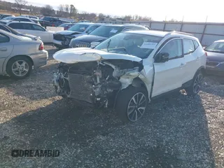 2019 Nissan Rogue S z VIN JN1BJ1CP3KW520748, wystawiony jako IAAI lot #41080393 z przebiegiem 42 117 mil mil oraz . Historia ofert i sprzedaży dostępna na DreamBid. Obrazek 2.