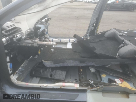 2023 Tesla Model 3 с VIN 5YJ3E1EA0PF451642, выставлен на аукционе Copart как лот 86911554 с пробегом Не указан миль и На запчасти • Non repairable. История ставок и продаж доступна на DreamBid. Изображение 7.