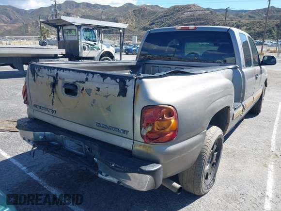 2001 Chevrolet Silverado 1500 LS with VIN 2GCEC19V311267026, listed as a IAAI auction lot 41381574 with Not Provided miles and . Bid and sale history available at DreamBid. Image 4.