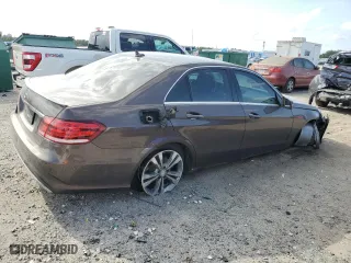 2016 Mercedes-Benz E-Class E 350 Sport with VIN WDDHF5KBXGB273674, listed as a Copart auction lot 52764385 with 134,801 mi miles and Clean Title. Bid and sale history available at carsss.com. Image 3.