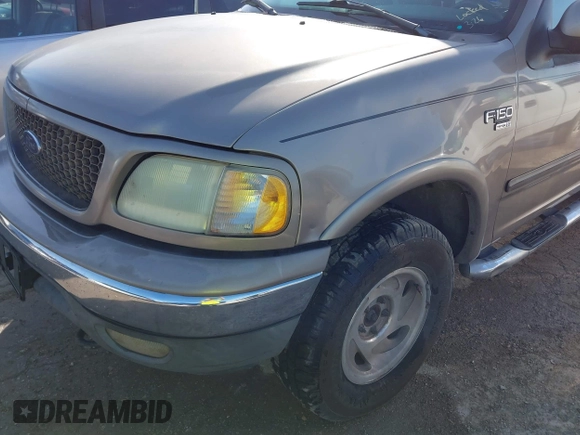 2003 Ford F-150 XLT with VIN 1FTRW08L23KD29957, listed as a IAAI auction lot 41896874 with 1 mi miles. Bid and sale history available at carsss.com. Image 6.